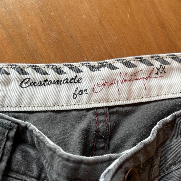 2 pairs of Vans Shorts! - Picture 12 of 13